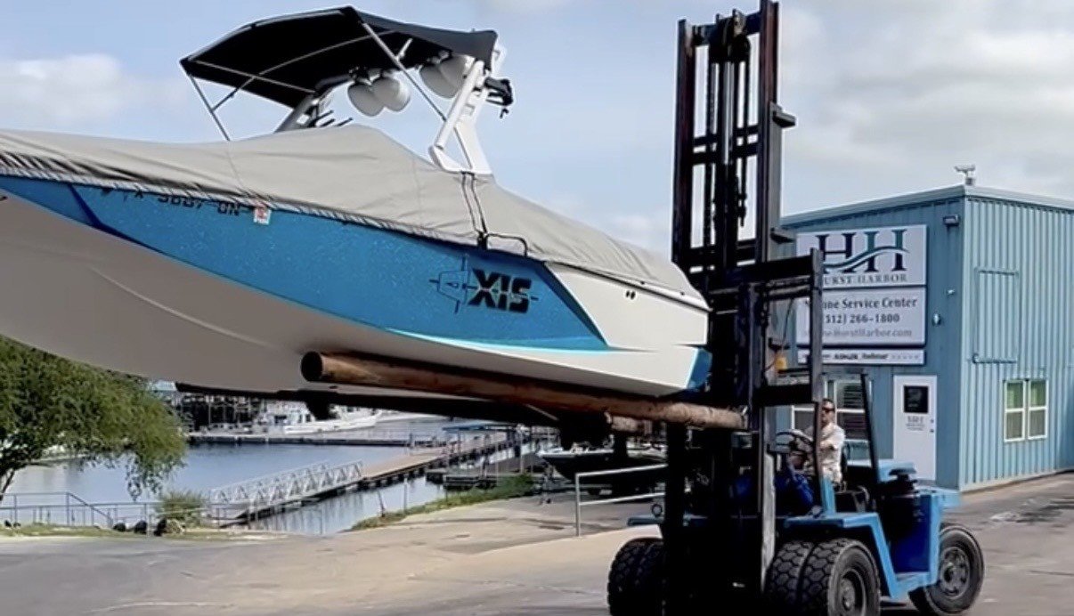 Boat repair Lake Travis